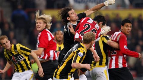 Team vitesse recibirá en su campo al equipo psv eindhoven as part of the tournament eredivisie. FACTS: PSV - Vitesse - YouTube