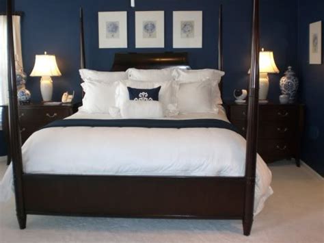 Wall decor ideas for your dining room. dark blue and brown bedroom | Bedding for Dark Blue Walls? - Home Decorating & Design Forum ...