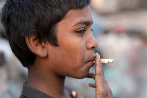 Children As Young As 12 In Ups Sultanpur Addicted To Tobacco Products