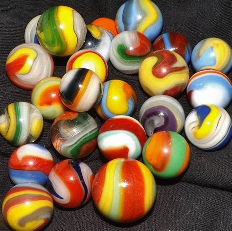 Prize Name Akro Agate Co Glass Marbles Marble Pictures Marble Art