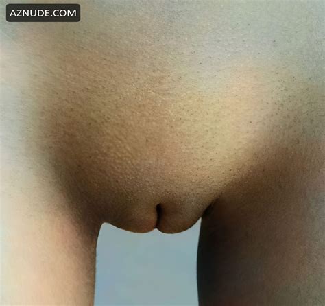 Emily Ratajkowski Completely Nude In Treats Magazine Aznude
