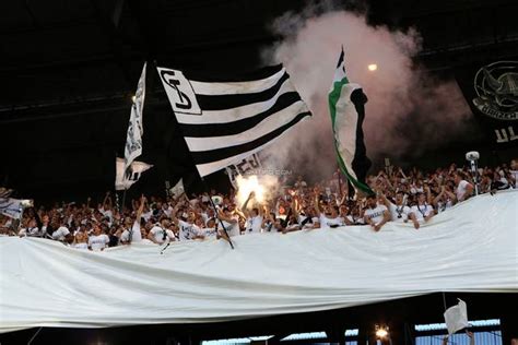 Es ist der erste sieg für salzburg nach zuletzt vier spielen ohne dreier in serie. Sturm Graz - RB Salzburg 09.05.2018