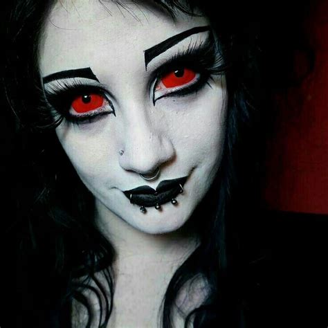 Goth Beauty Dark Beauty Lip Piercing Piercings Dark Metal Vampire