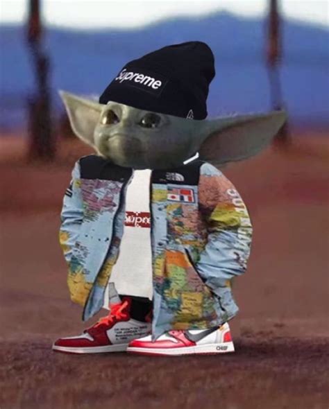 Celebrating 4 Months On Reddit With A Pic Of Supreme Yoda