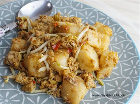 Resepi kuey teow goreng kering | aku selalu failed nak masak kuey teow goreng kering. Ketupat Nasi Goreng
