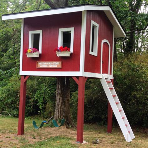 Cute Swedish inspired treehouse clubhouse! Made with love by The ...