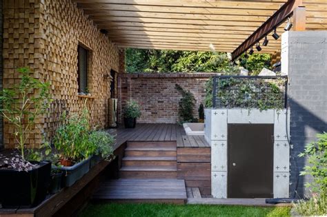 Sie wollen einen gut geordneten garten mit starken linien und klarer struktur und nicht eine willkürliche sammlung von. Beeindruckenden Garten mit Sitzecke und Outdoor-Kino ...
