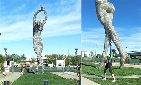 San Leandro S Statue Of Naked Woman Designed At Burning Man To Promote