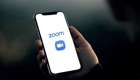 Zoom updates iOS app to remove code that sent device data to Facebook