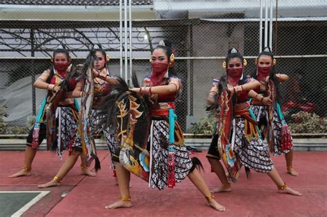 Check spelling or type a new query. Foto Buat Logo Kudalumping - Atraksi Jaranan Kuda Lumping ...