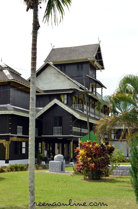 The details and model of this palace was generated using autodesk revit architecture software. Reena's Online: Muzium Raja Istana Lama Seri Menanti ...