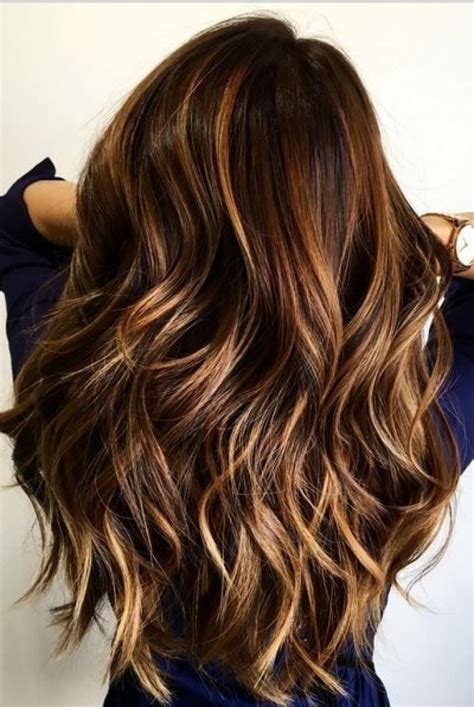 Silver highlights on your honey blonde hair can add a new dimension to your hair color. 25 Blonde Highlights For Women To Look Sensational ...