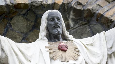 Black Jesus Statue One Of Most Iconic 67 Landmarks