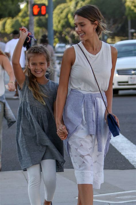 Jessica Alba Shopping With Her Daughter In Los Angeles Gotceleb