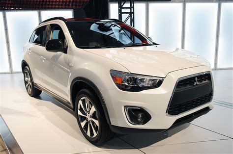 mitsubishi celebrates 30th anniversary in us with outlander sport limited edition autoblog