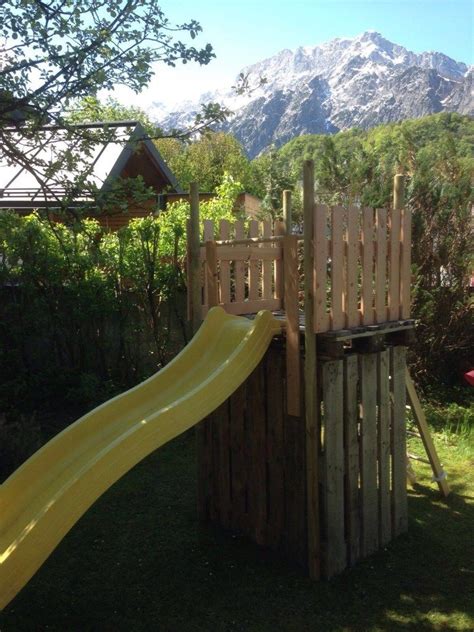 Es ist nicht so einfach, die beste gartenrutsche zu finden, denn das angebot ist sehr groß. DIY: Bau dir deine Rutsche | Gänseblümchen & Sonnenschein ...