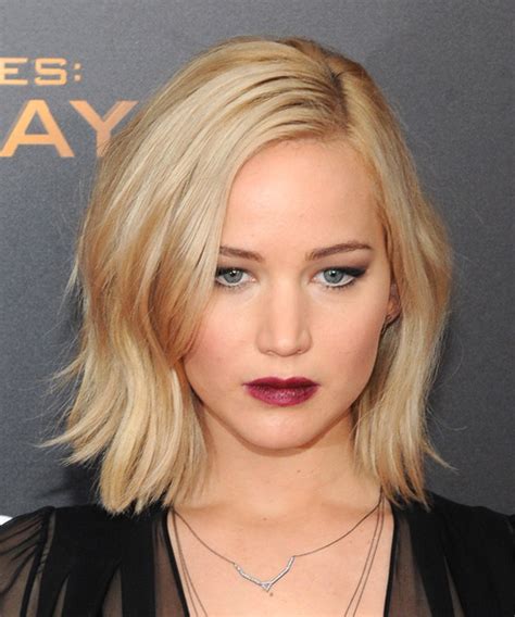 Jennifer Lawrences 21 Best Hairstyles And Haircuts