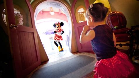 Minnies House Rides And Attractions Disneyland Park Disneyland Resort
