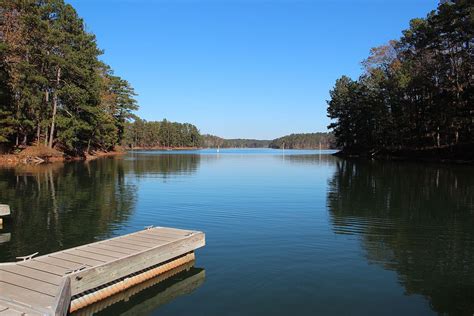 If a customer cancels a group day use facility reservation within 14 days of the scheduled arrival date, they will forfeit the total day use fee with no service fee charge. Lake Allatoona - Wikipedia