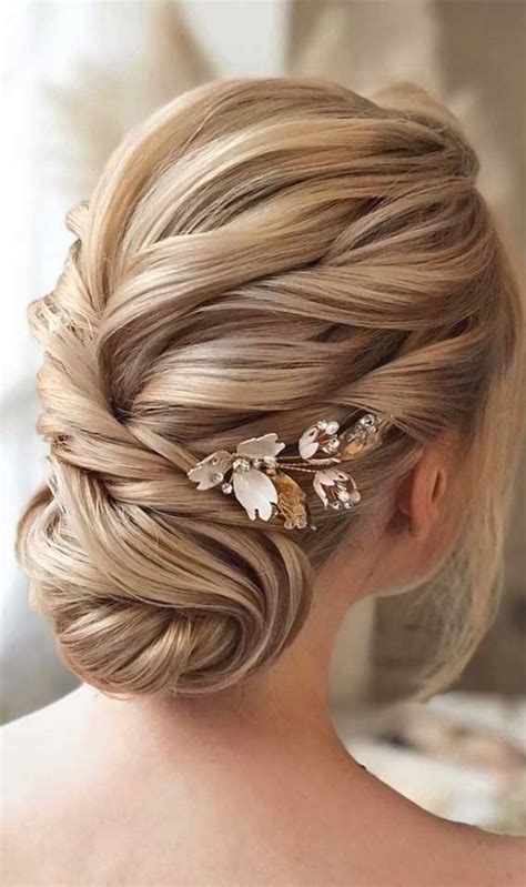39 The Most Romantic Wedding Hair Dos To Get An Elegant Look Textured