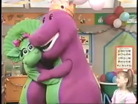 Barney And Baby Bop Hug On Barneys First Birthday Episode Barney The