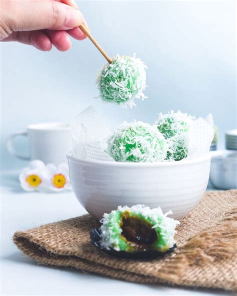 Klepon Sweet Rice Cake Balls Dreamy Table