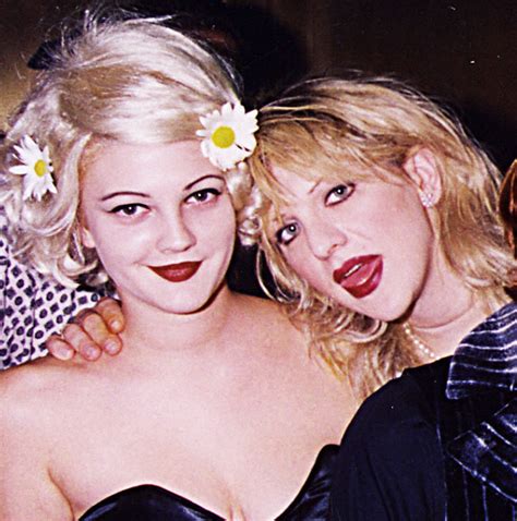 thereal1990s drew barrymore and courtney love drew barrymore 90s pretty people beautiful