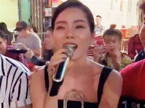 ► đăng kí kênh của vy oanh : Lý do Lệ Quyên ngồi hát karaoke với Mai Phương Thúy, lại ...