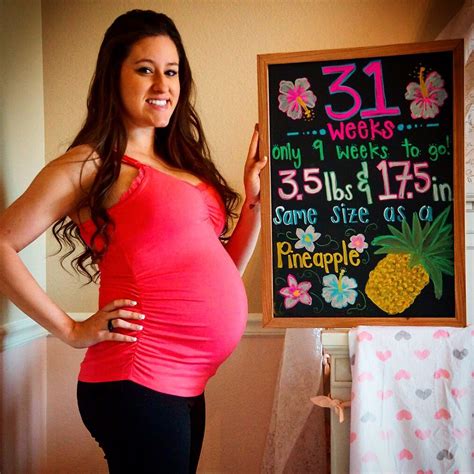 31 Weeks Pregnant Belly