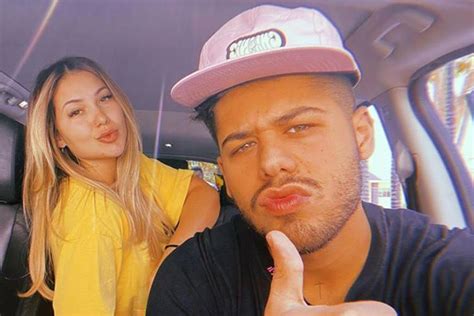 O casal, que anunciou o namoro em julho deste ano, se mudou recentemente para uma mansão em goiânia, onde viverão a vida à dois. Sertanejo Zé Felipe presenteia a namorada com objeto caríssimo