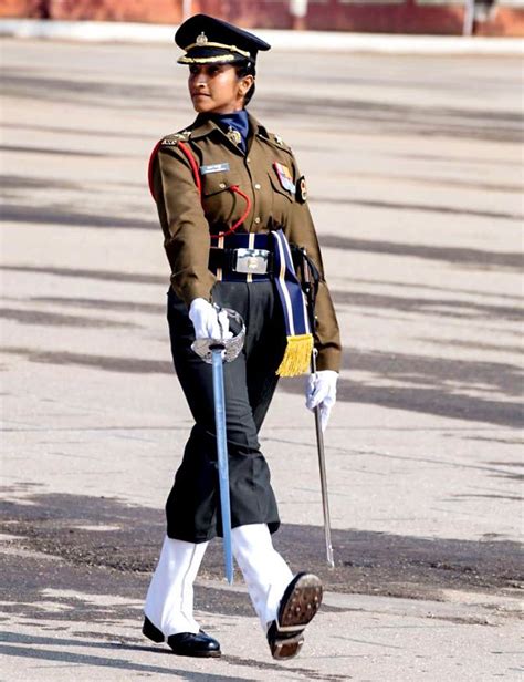Meet These Inspiring Women In Indian Armed Forces Dde