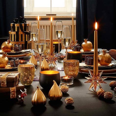 40 Ideas To Try For Christmas Table Decor