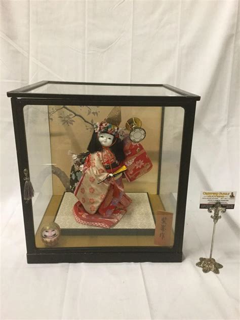 Posed Dancing Geisha Doll In Wood Frame Glass Case As Is F