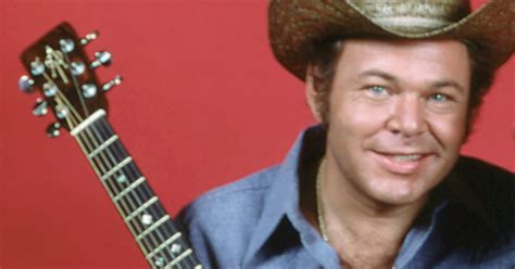 Rip Roy Clark Country Music Icon And Hee Haw Host