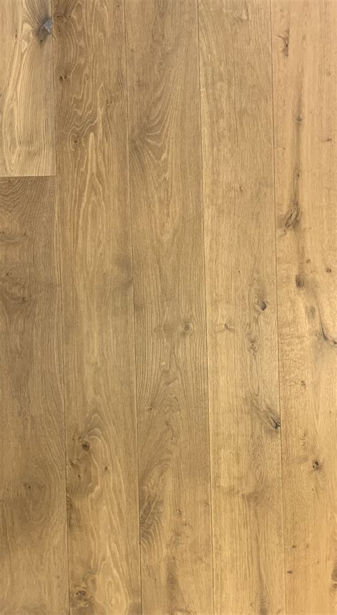 Brushed Smoked And Oiled Oak Per M2 £4718 And Per Pack Price Is Leek