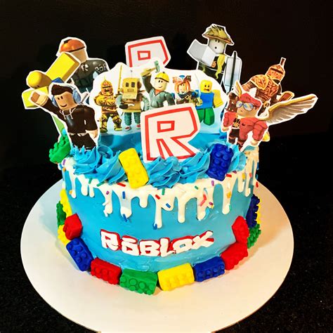 Roblox Cake | Roblox birthday cake, Roblox cake, Roblox 