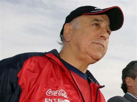Nelson bonifacio acosta lópez, nicknamed pelado acosta (bald acosta), (born 12 june 1944 in paso de los toros wikimili the free encyclopedia. Nelson Acosta: "Si Vidal cree que puede jugar, que juegue ...