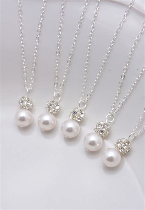 Set Of 5 Bridesmaid Necklaces 5 Pearl And Rhinestone Etsy