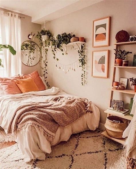 Whether it's your freshman year or not these ideas for girls bedroom decorations, organizing, color schemes. 35 Sweetest Dorm Room Decorating Ideas for Teenage Girls ...