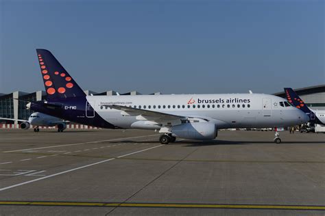Flyingphotos Magazine News Brussels Airlines Starts Operating Ssj100