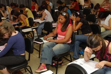 1.1 pelo site do inep, na página do participante. Inep divulga notas do Enem na sexta-feira