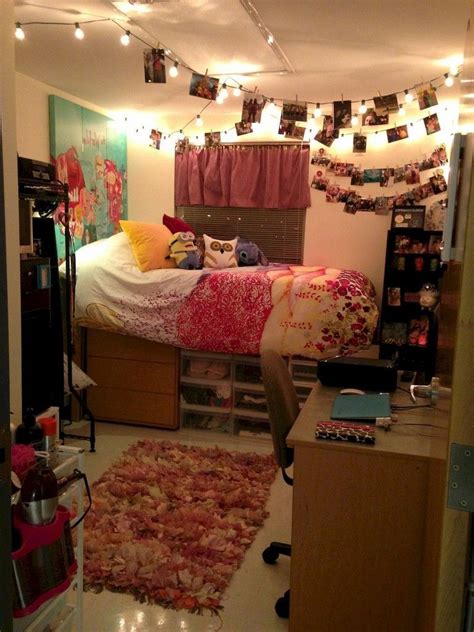 70 Nice Dorm Room Layout Ideas With Images Single Dorm Room Dorm