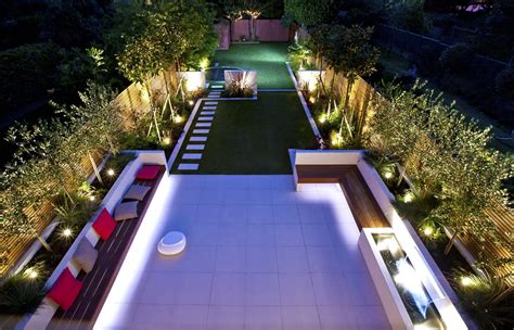 Striking Modern Garden Design Divided Into Three Sections For A Long