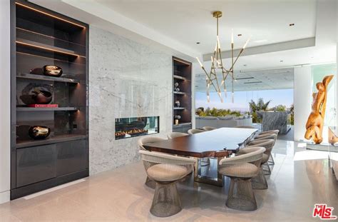 Home buyers and investors buy the liens in los angeles, ca at a tax lien auction or online auction. 9272 Robin Dr, Los Angeles, CA 90069 | MLS #19445606 ...