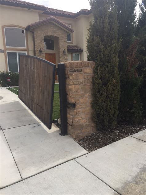 Call banko for quick repair or service for your liftmaster garage door opener. IRON WORK - GARAGE DOOR REPAIR EVERETT