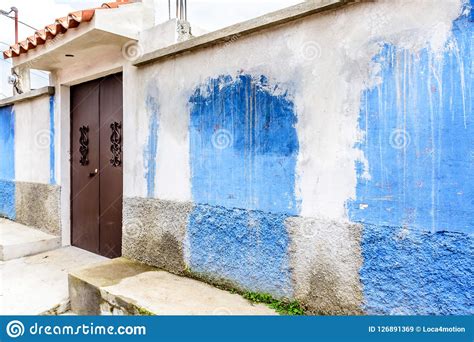 Peinture murale pour exterieur bleu majorelle. Peinture Bleu Majorelle Exterieur