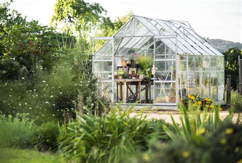 How To Design A Greenhouse For Your Winter Garden And Why You Should