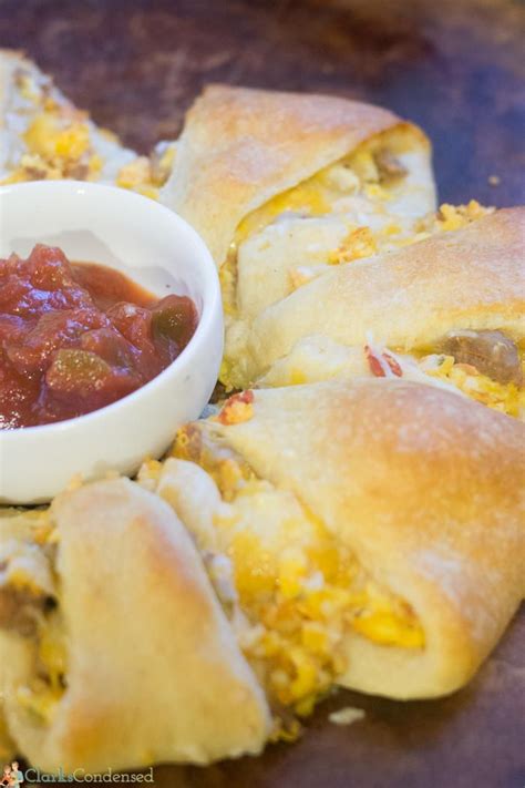 Get the recipe from delish. Sausage and Egg Crescent Ring Casserole | Sausage crescent rolls, Crescent roll breakfast ...