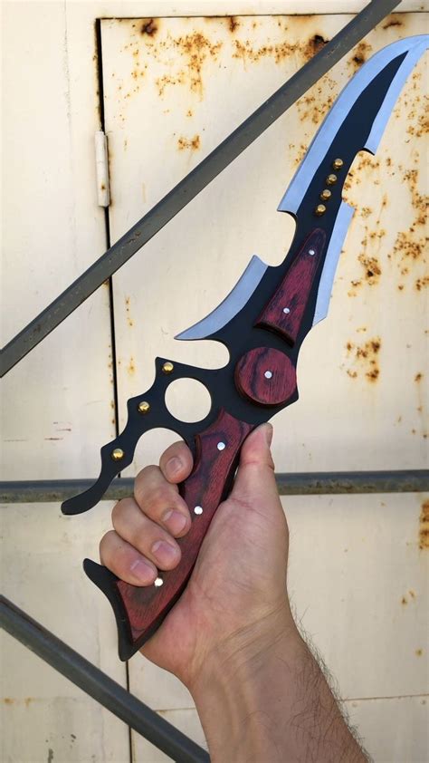 Pin On Fantasy Knives Weapons