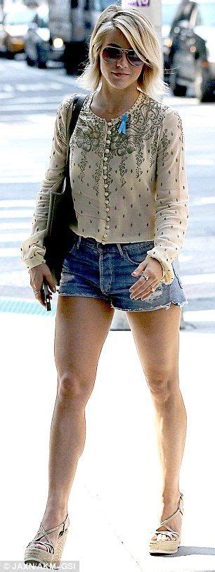 Julianne Hough Shows Off Her Toned Legs In Daisy Dukes Daisy Dukes Julianne Hough Julianne